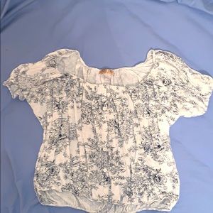 Lavish Plus crop top blouse